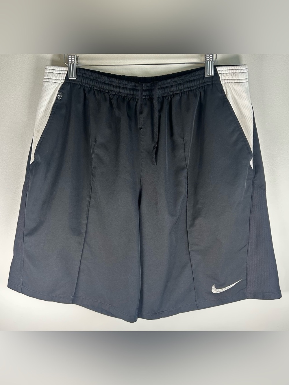 Vintage Nike Men’s Activewear Shorts XL FitDry White Mesh Side Panels Drawstring